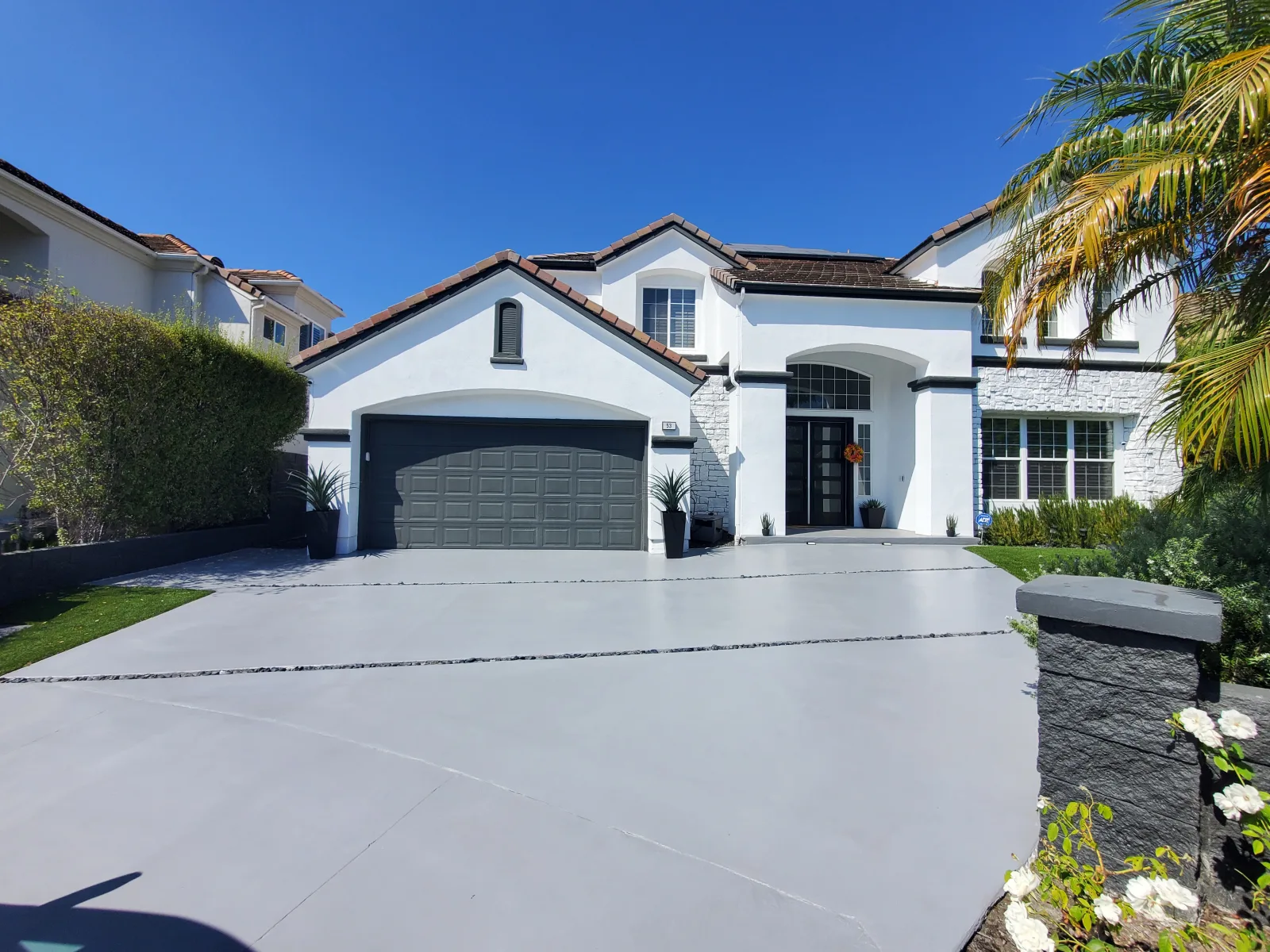Driveway Overlay before and after in Anaheim Hills